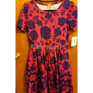 NWT LuLaRoe Dipped Rose Amelia Dress - Medium